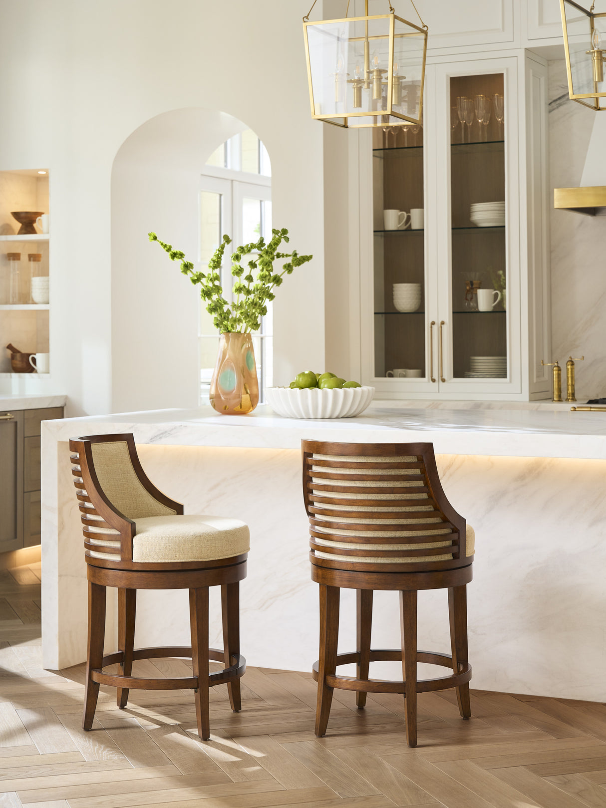 536-815-01 Taburete Giratorio de Mostrador Cabana Tommy Bahama Home