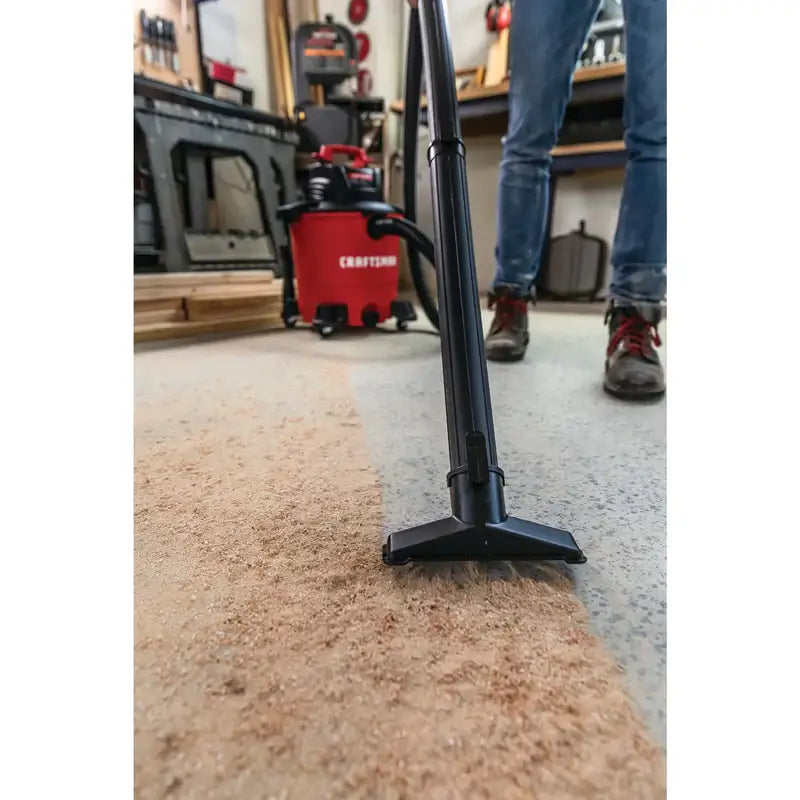 CRAFTSMAN Aspiradora Húmeda/Seca con Accesorios
