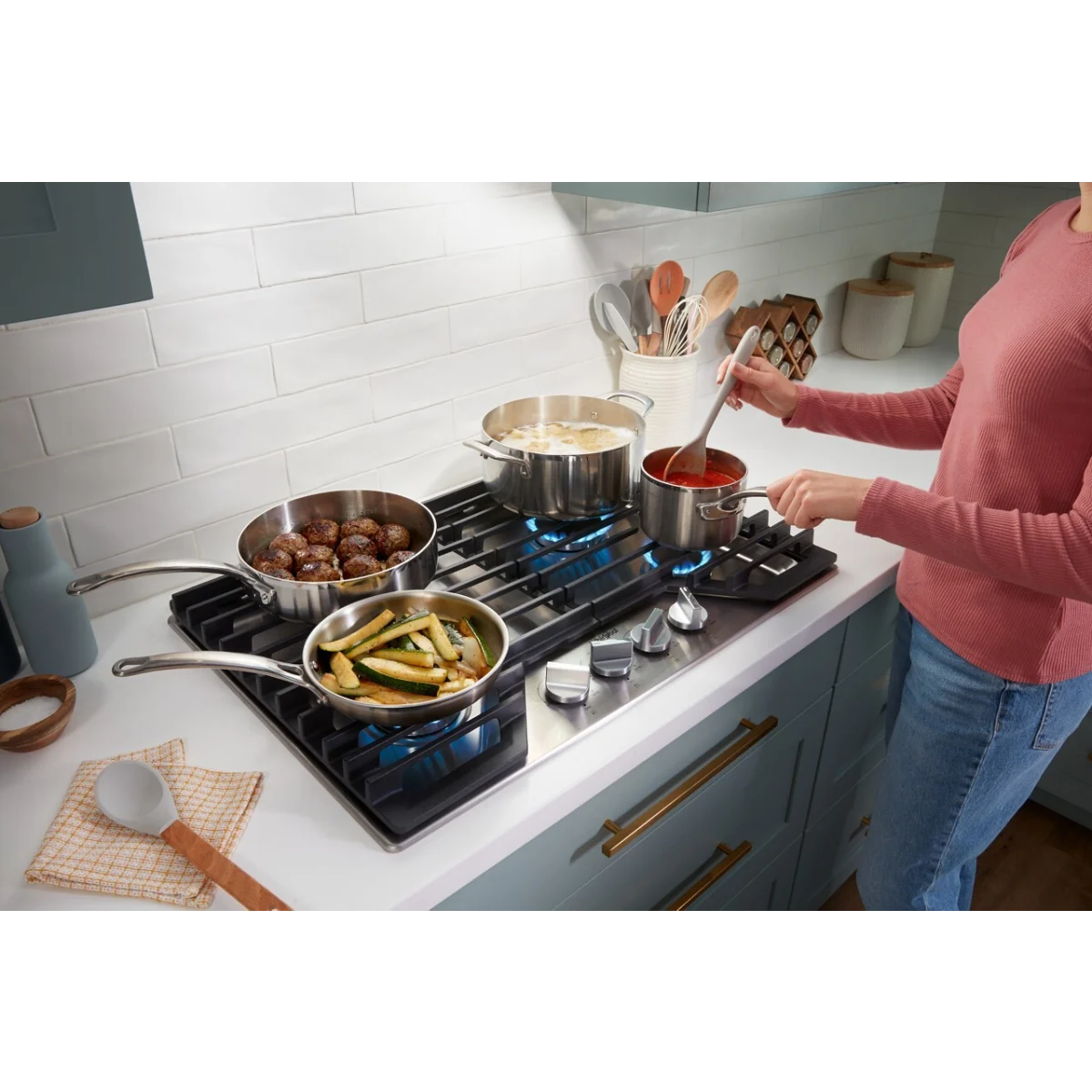 Whirlpool 30-inch Gas Cooktop with EZ-2-Lift™ Hinged Cast-Iron Grates
