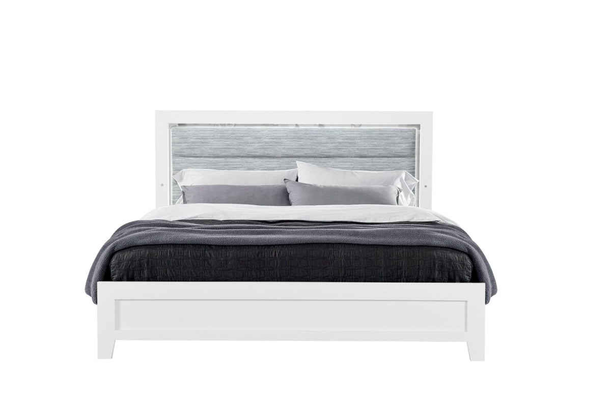 LUCCIA-WHITE-QB CAMA MADERA BLANCA Y TAPIZADO GRIS CLARO | Home Appliance PR