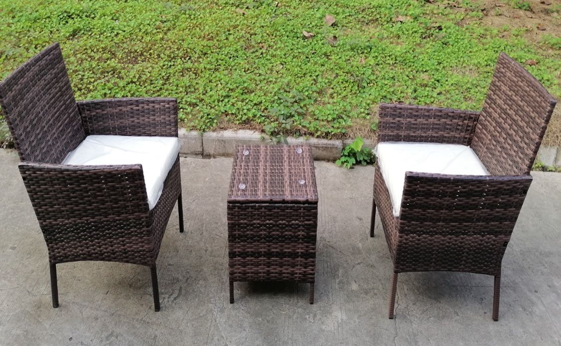 Juego de Patio Exterior de 3 Piezas – Estilo Mimbre Elegante